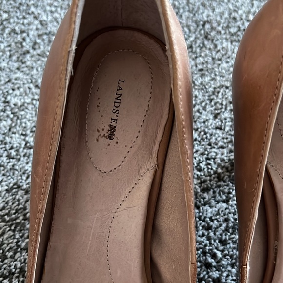 Lands’ End Tan 8.5” Classic Heels - Picture 5 of 6